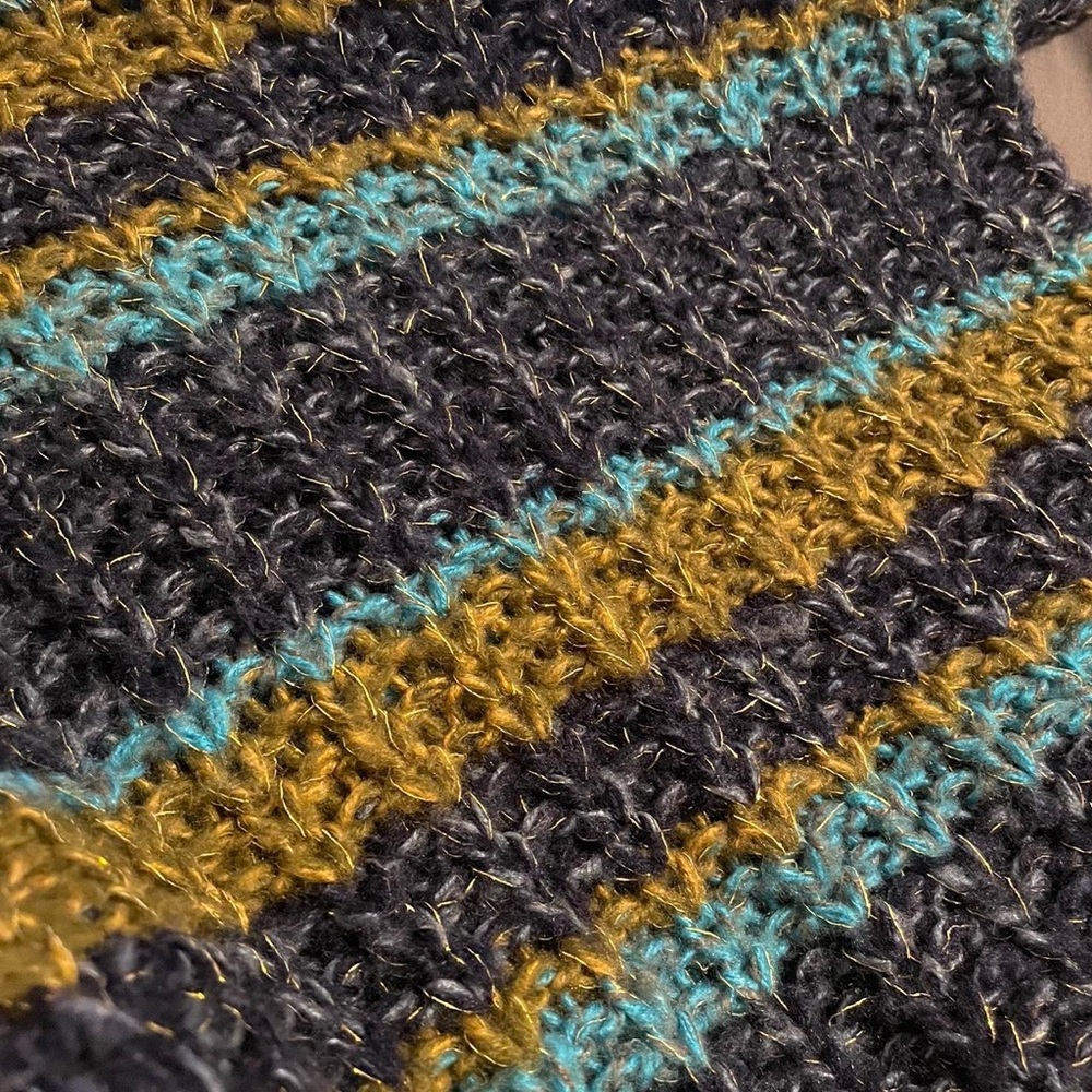 Cute striped knit sweater - Picture 2 of 2